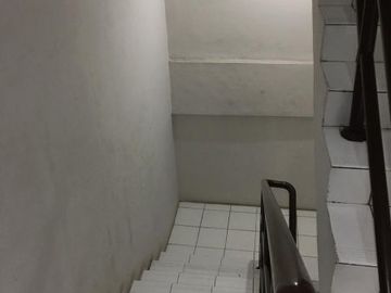 RUKO / KANTOR SIAP PAKAI - RUKAN GANDENG PERMATA SENAYAN T/B. 150/600