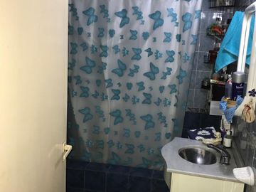 Chalet 2 Plantas 5 Ambientes Con Fondo Libre A Mts Au   PERMUTO MENOR VALOR