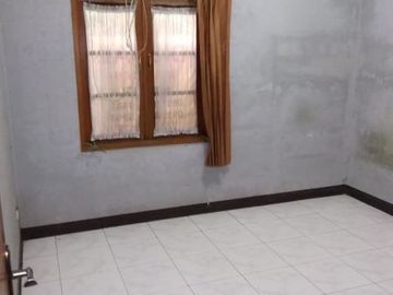 Rumah dii komplek Aman dan Asri lokasi Antapani Bandung | MEYJ