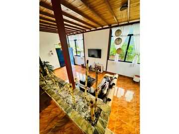 FINCA  CON  4 CASAS PARA LA VENTA EN GENOVA QUINDO COLOMBIA