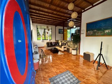 FINCA  CON  4 CASAS PARA LA VENTA EN GENOVA QUINDO COLOMBIA