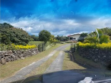 VENDO HERMOSA CASA EN POTRERILLOS ARRIBA