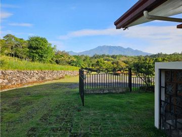 VENDO HERMOSA CASA EN POTRERILLOS ARRIBA