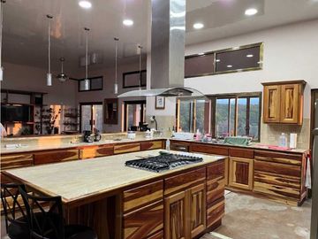 VENDO HERMOSA CASA EN POTRERILLOS ARRIBA