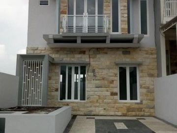 MODERN BATU TEMAS 2 LANTAI 700 JUTAAN HEMAT 50 JUTA