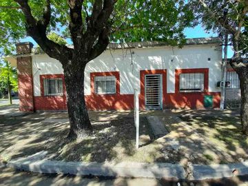 Casa PH en venta en Ituzaingo Norte