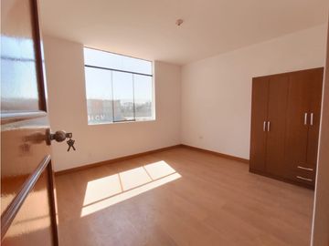 Venta de Departamento Céntrico en 4to Piso, altura de Solari  – TACNA
