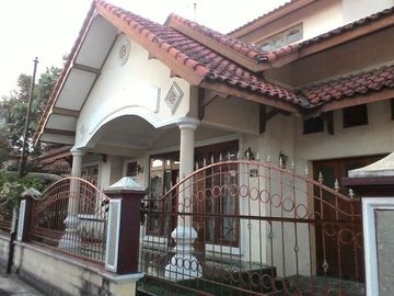 Dijual Rumah Mewah 2 Lantai Di Klaten. Luas 353 m2 SHM Pasti!!!