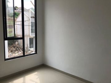 Rumah 2 Lantai nyaman cukup untuk MILENIAL di Padalarang Bandung dekat waterpark KBP