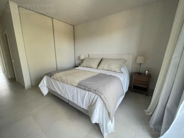 Espectacular departamento amoblado en Tandil.  Increíble y única vista al dique y a toda la ciudad.