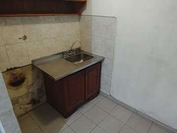DEPARTAMENTO VENTA 2 AMBIENTES SEGUROLA 1412  3° (LANUS)
