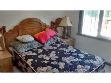 chalet 4 dormitorios calle cabrera al 2900