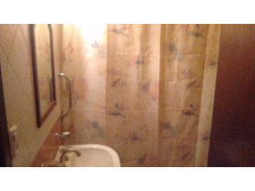 chalet 4 dormitorios calle cabrera al 2900