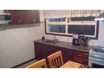 chalet 4 dormitorios calle cabrera al 2900