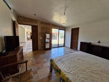 Casa estilo campestre de un piso, muy amplia