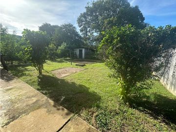 Venta de terreno con dos casas en Vía Panamericana, David Chiriquí