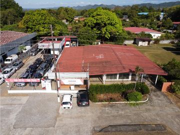 Venta de terreno con dos casas en Vía Panamericana, David Chiriquí