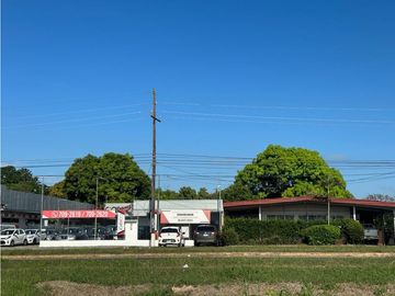 Venta de terreno con dos casas en Vía Panamericana, David Chiriquí