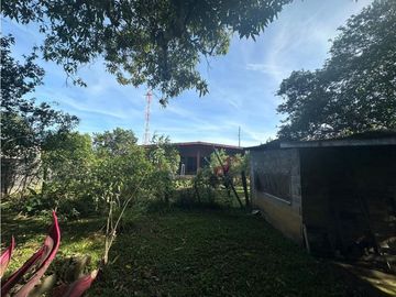 Venta de terreno con dos casas en Vía Panamericana, David Chiriquí