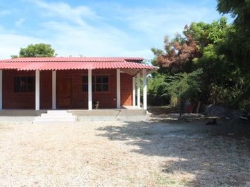 Brand New Dos Mangas Beauty: Se Vende Casa Cerca del Mar en Dos Mangas