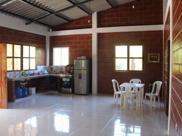 Brand New Dos Mangas Beauty: Se Vende Casa Cerca del Mar en Dos Mangas