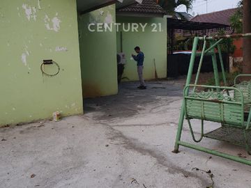 Dijual Cepat Rumah Hoek Pinggir Jalan Raya Di Pekayon BEKASI
