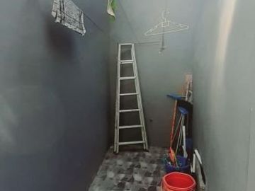 Rumah di Kebonsari Elveka Dekat Gayungsari Cocok Kantor
