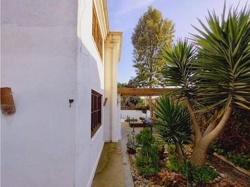 Amplia Casa en Los Romeros, Concón