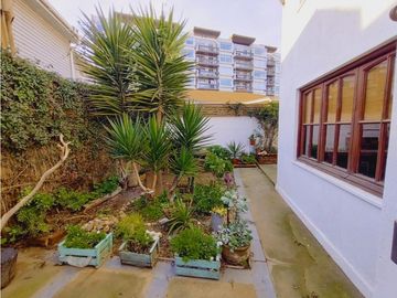 Amplia Casa en Los Romeros, Concón