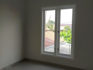 Rumah minimalis 2 lantai siap huni diTanah baru,Depok