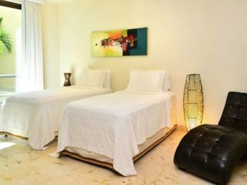 Departamento frente al mar con jacuzzi, spa, alberca climatizada y club de playa