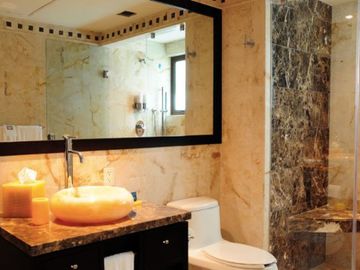 Departamento frente al mar con jacuzzi, spa, alberca climatizada y club de playa