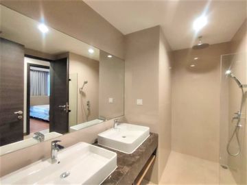 Dijual Apartemen Sudirman Hill Tipe 2 Kamar Tidur Kondisi Fully Furnished