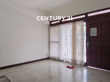 Rumah Dengan LOkasi Premium Kramat Kwitang Jakarta Pusat