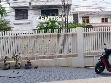 Rumah Dengan LOkasi Premium Kramat Kwitang Jakarta Pusat