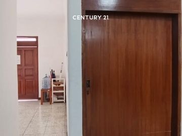 Rumah Dengan LOkasi Premium Kramat Kwitang Jakarta Pusat