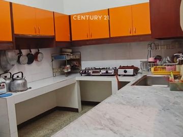 Rumah Dengan LOkasi Premium Kramat Kwitang Jakarta Pusat