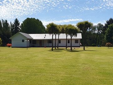 Casa en parcela en venta de 4 dorm. en Valdivia