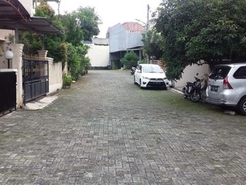 Rumah bebas banjir, strategis, Komplek Griya Gandaria, Jagakarsa, Jakarta Selatan