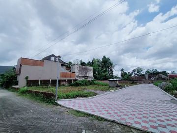 Rumah Dalam Cluster Dekat Uii, 700 Juta-an