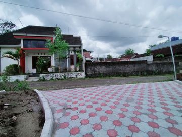 Rumah Dalam Cluster Dekat Uii, 700 Juta-an
