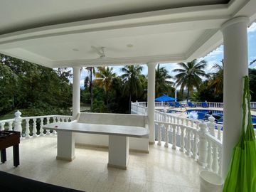 casa en venta en melgar. Cod V16587