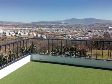 Casa en Venta en Juriquilla, Grand Preserve, 3 Recamaras, Roof Garden, 3.5 Baños