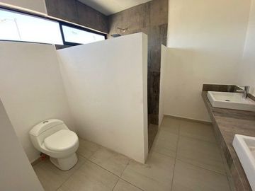 Casa en Venta en Juriquilla, Grand Preserve, 3 Recamaras, Roof Garden, 3.5 Baños