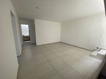 Casa en Venta en Juriquilla, Grand Preserve, 3 Recamaras, Roof Garden, 3.5 Baños