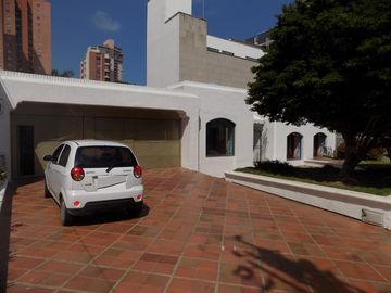 casa en venta en alto prado. Cod V87979