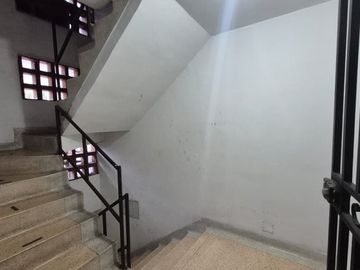 oficina en arriendo en la candelaria. Cod A3027