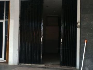 Ruko 2LT di Gajah Semarang Timur. STRATEGIS&JALAN RAMAI