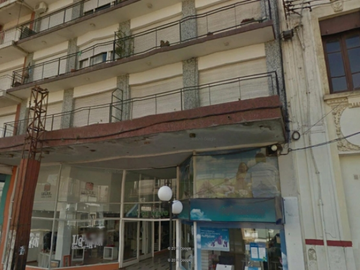 VENTA DEPTO. 3 AMB A LA CALLE