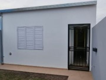 VENTA - CASA 2 HABITACIONES - ZONA ZANNI & JORGE NEWERY